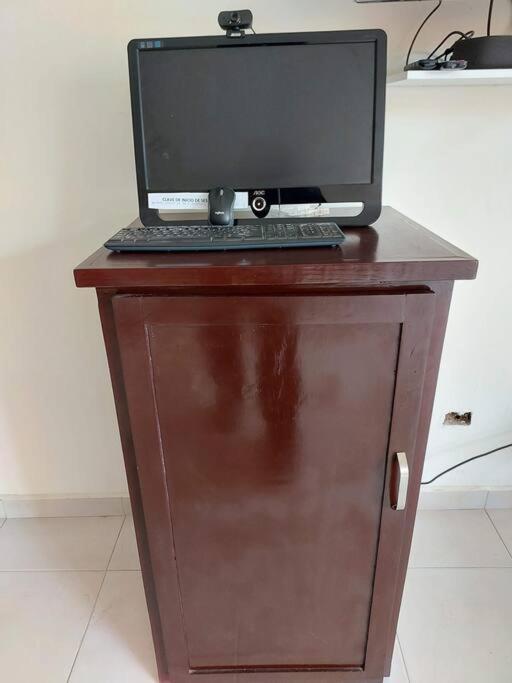 Apartamento 12 Con Dos Camas , A 200 Mts Del Vado Del Rio , Cerca Del Centro De Gobierno , Internet De Alta Velocidad エルモシヨ エクステリア 写真